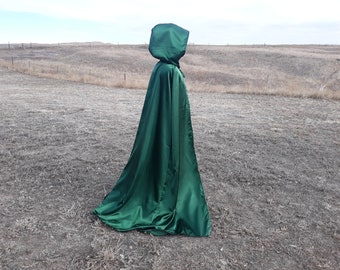 Green Satin Cloak Hooded Halloween Cape Fairytale Woodland Renaissance Clothing Medieval Druid Cloak Wedding Bridal Cape Handmade Gift