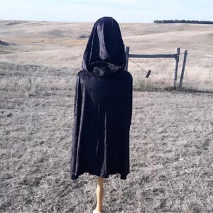 Black Velvet Halloween Capelet Costume Hooded Cloak Adult Clothing Gothic Style Cape