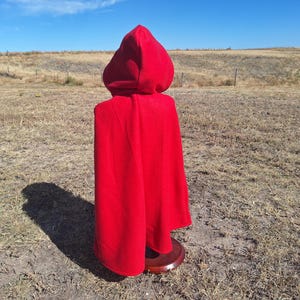 Red Fleece Halloween Cape: Little Red Riding Hood Costume (Size 2-4)