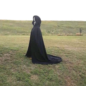 Black Cloak Hooded Fleece Cape Halloween  Costume Renaissance Medieval Clothing Gothic Steampunk