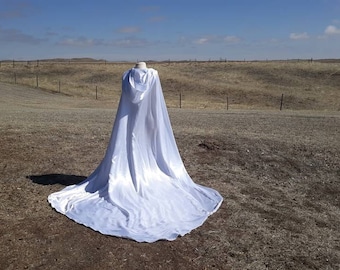 White Satin Cape Hooded Wedding Cloak Halloween Costume Bridal Cape with Long Train Renaissance Clothing Cosplay