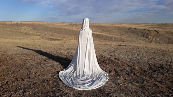 Ivory Velvet Hooded Bridal Cape Wedding Cloak Veil Renaissance Festival Costume Handfasting Storybook Fairytale Style