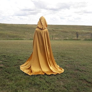 Capa de satén dorado con capucha para Halloween, boda, capa metálica renacentista, festival, capa de novia Cleopatra, disfraz egipcio para Mardis Gras