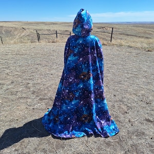 Purple Starry Night Celestial Hooded Cape Halloween Adult Costume Magic Cape Fantasy Whimsical Space Galaxy Wizard Magical Cape