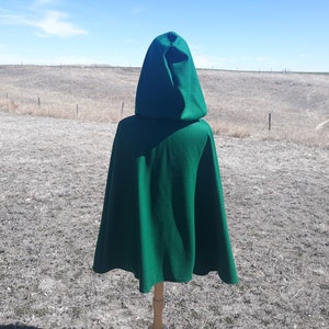 Green Wool Hooded Cloak St Patrick&#39;s Day Halloween Costume Hunter Green Wedding Cape Adult Clothing Everday Cape Bridal Cloak
