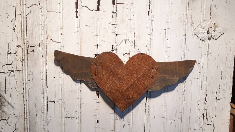 Rusty Tin Heart with Wings Antique Tin Upcycled From Barn Roof Home Decor Rustic Primitive Valentine's Day Gift Decoration image 3