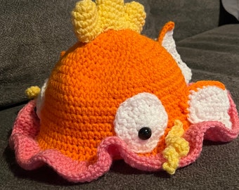 Useless Fish Bucket Hat - Amigurumi Crochet