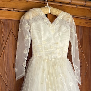 Vintage Wedding Dress- 1950s Hoop Skirt Tulle Embroidered Creamy White Handmade - Small