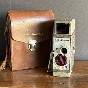 Vintage 8mm Movie Camera - Bell Howell 252 Sun Dial - With Case - Works