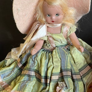Vintage Nancy Ann Storybook Doll: 1940s Hard Plastic, 5.5&quot;