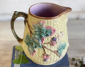 Antique Majolica Pitcher - Blackberry Bramble Old 1900s 1/2 Gallon