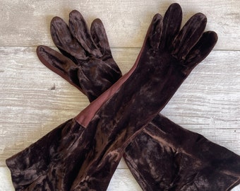 Vintage Women's Gloves - Brown Velvet Size 6.5 Gutman Lann - As Is Dramatic 1940s style