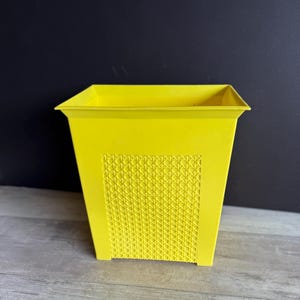 Vintage Yellow Waste Basket -Faux Cane Trash Can Shamrock Plastic - Made in USA -
