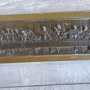 Vintage &quot;The Last Supper&quot; Religious Wall Plaque - Gold Tone Plastic Resin