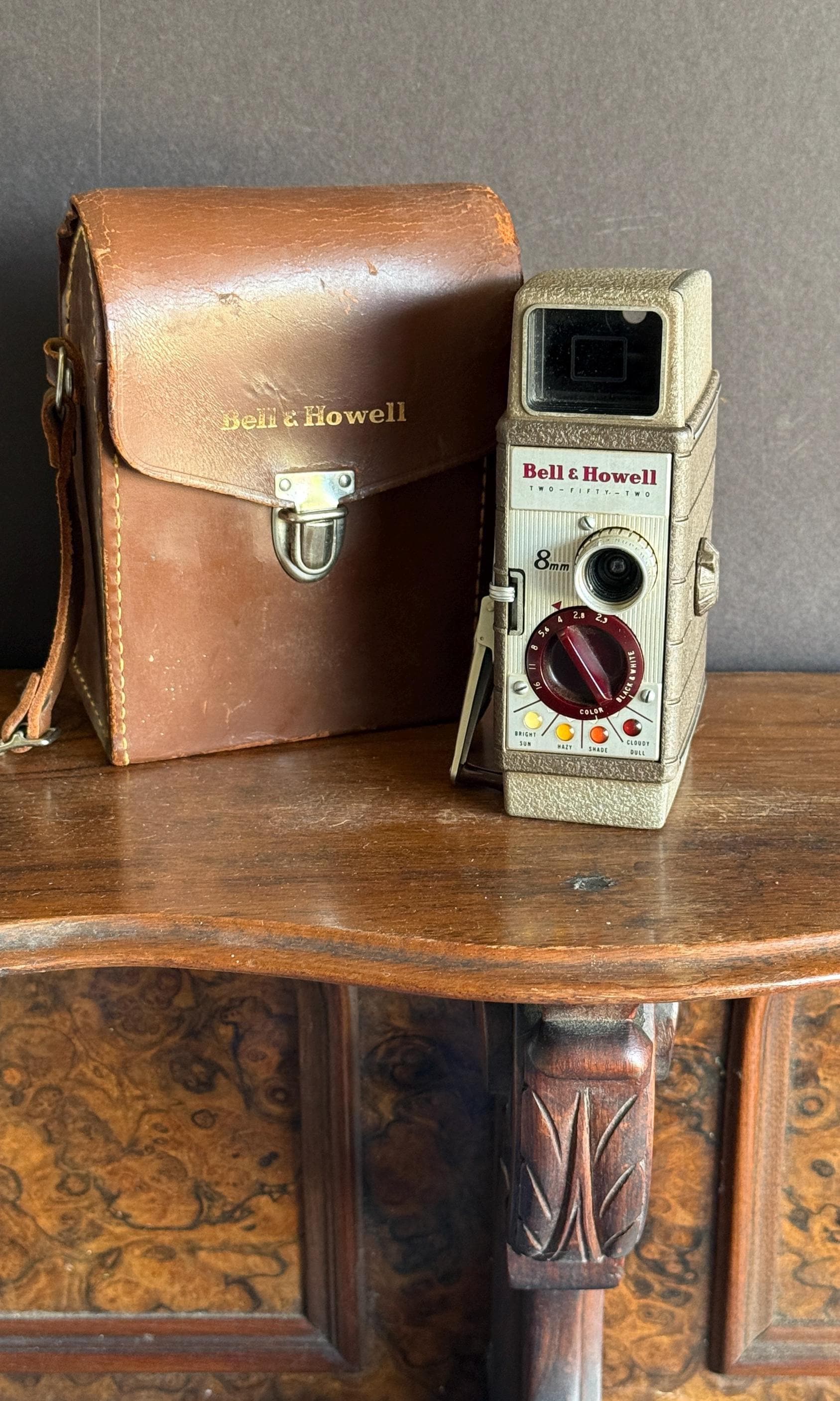 Caméra Bell & Howell 8mm - Vintage - Bon état - Collection
