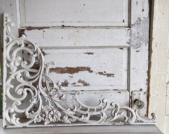 Antique Cast Iron Corbel Bracket -30 Inches -Architectural Salvage Metal Chippy Rusty Distressed HEAVY