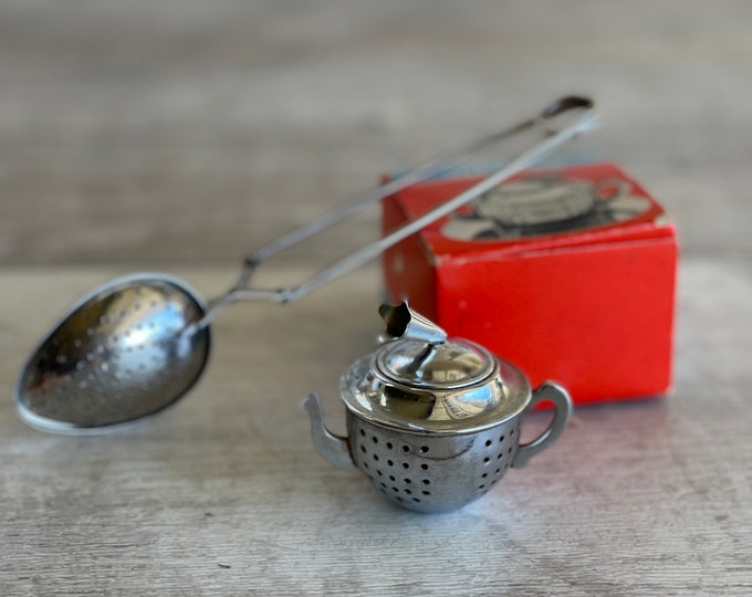 Vintage Teapot Tea Infuser and Spring Open Spoon Strainer Old Original