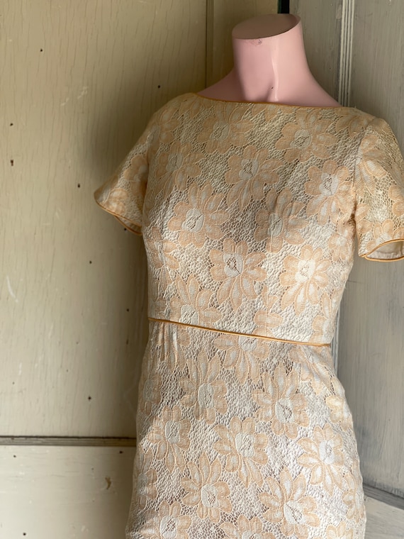 Vintage 1960s Sheath Dress - Lace Wiggle Dress - … - image 9