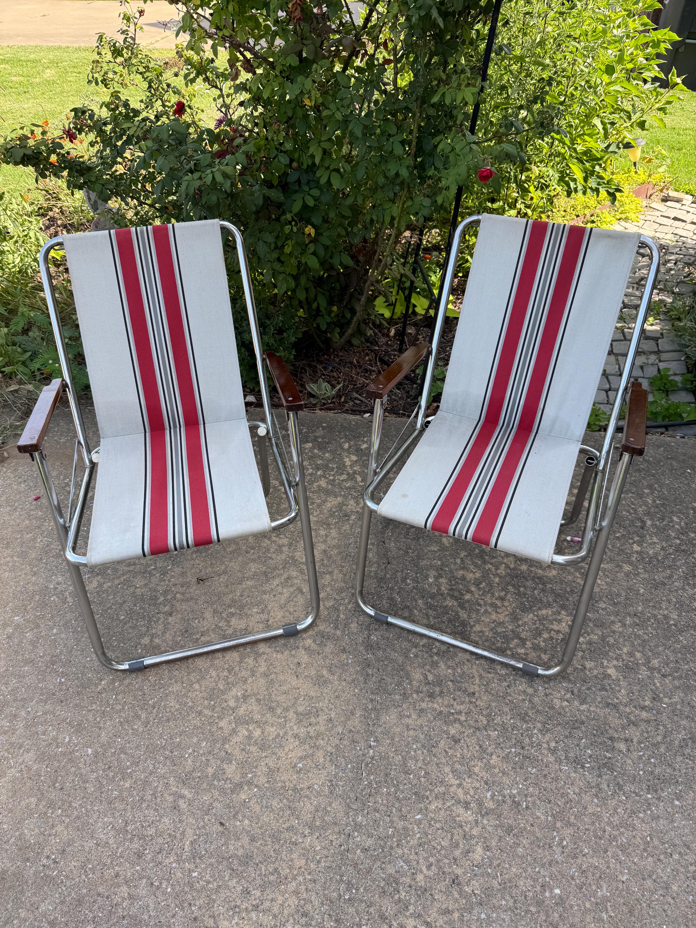 Vintage Folding Chairs: Elite Chrome Striped Canvas 1970s Deck