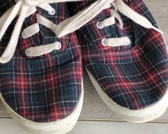 Vintage Keds - Plaid 1990s Size 9 Women's Canvas Sneakers Red and Blue