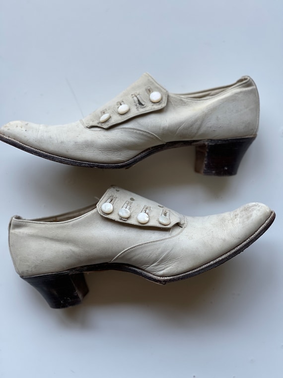 Antique Shoes - Kid Leather Wedding Kitten Heels … - image 3