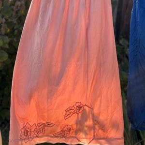 Vintage Half Slip Salmon Pink 1950 Embroidered Knee- Length - Keyser Size Small