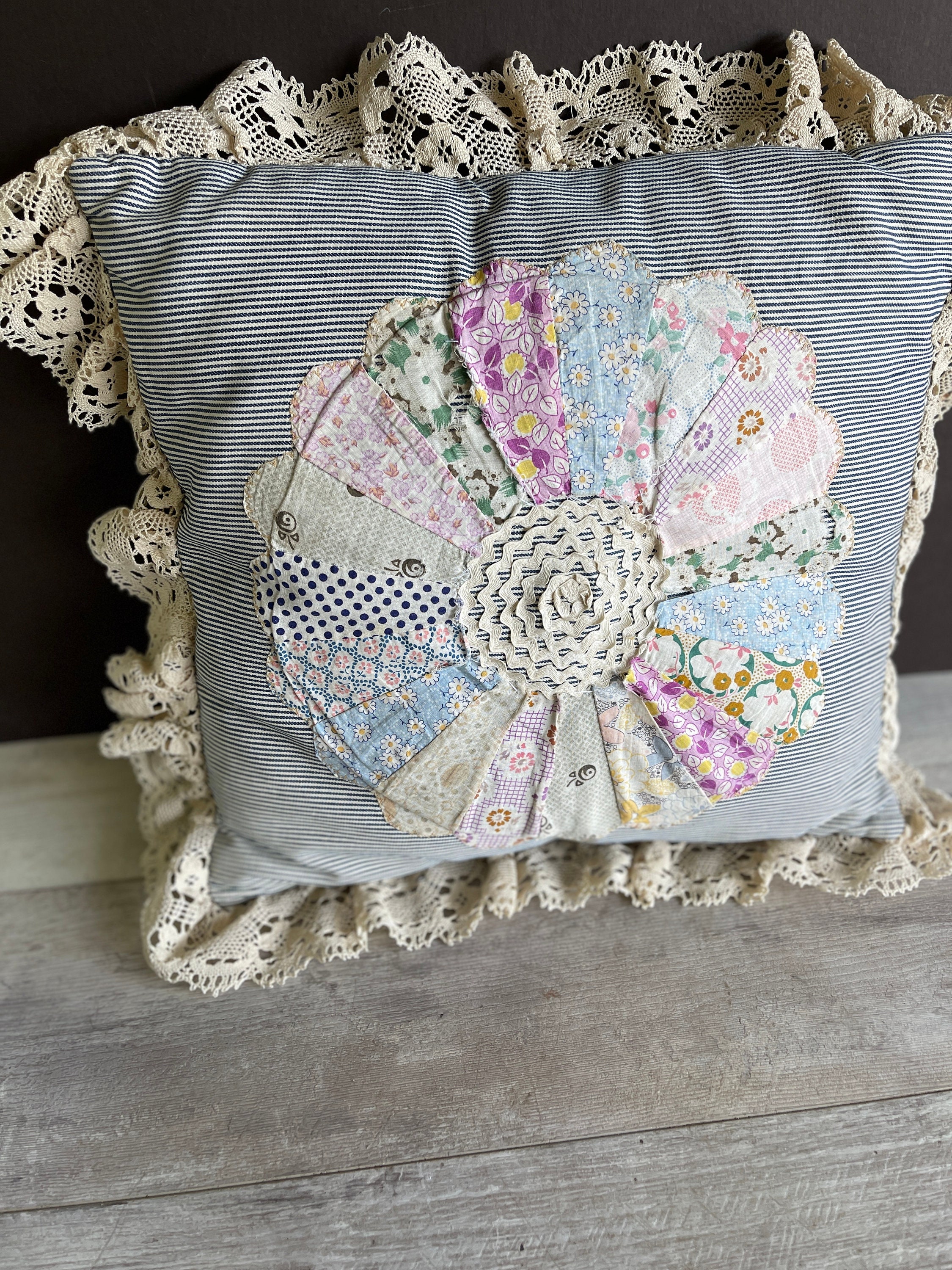 Throw Pillow Striped Ticking Cover - Dresden Plate Quilt