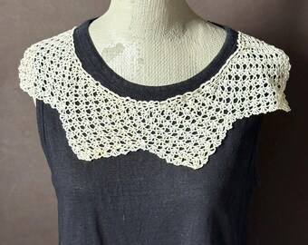 Antique Collar -Crochet Bertha Collar Narrow Pointed Round Handmade Lace c. 1920s