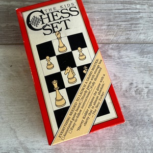 Vintage Chess set - Complete set - Plastic &quot;The Kids Chess Set&quot; 1990s