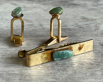 Vintage Tie Clip Cufflinks - Western Rock Accents - Mid Century Natural Stone Green and Gold - Agate