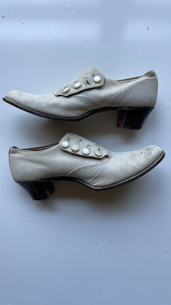 Antique Shoes - Kid Leather Wedding Kitten Heels … - image 10