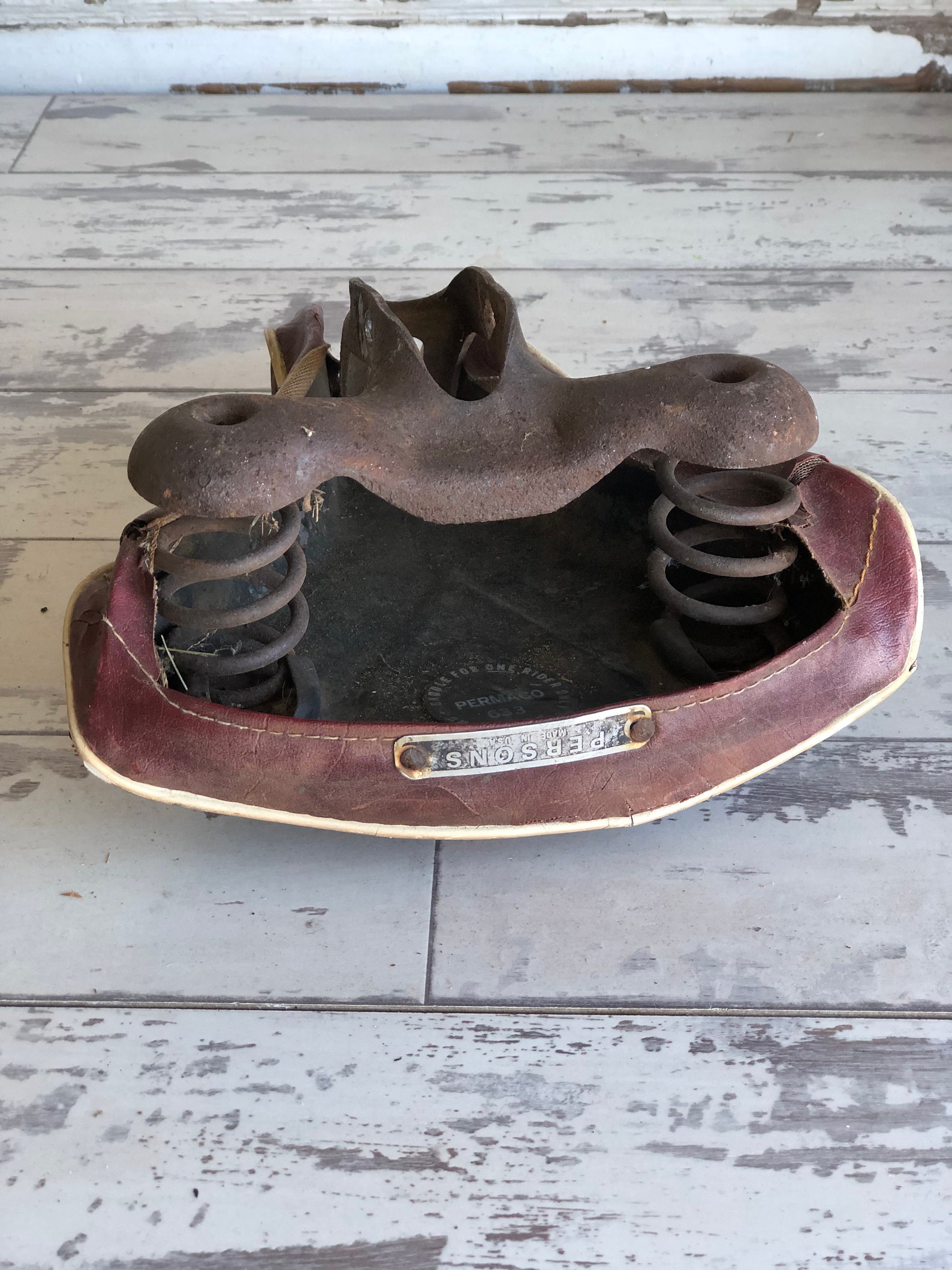 vintage bicycle seat restoration