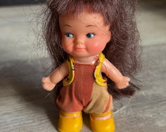 Vintage Pewee Uneeda Doll - original clothes - Umco