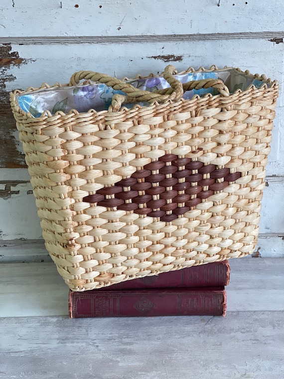 Vintage Beach Tote - Banana Leaf Woven Vinyl Line… - image 1