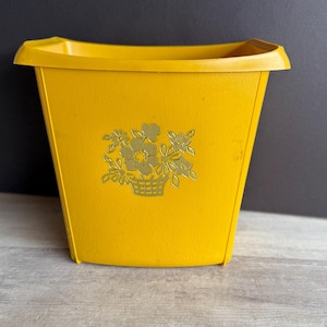Vintage Gold Waste Basket - Trash Can Plastic Mustard Flower - 1960s Cute