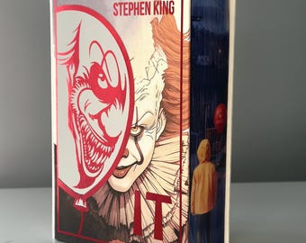 Reencadernação de IT de Stephen King: Livro de Terror com Bordas Personalizadas