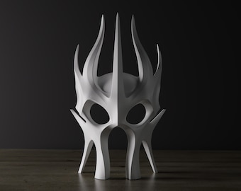 3D Printed Inspired LOTR Mask Statue