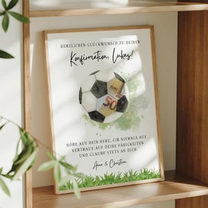 personalisiertes Geldgeschenk zur Konfirmation Fußballfan | DIY sofort Download | kreatives last Minute Geschenk für Mädchen, Jungen | Geld Glückwunschkarte Fußball | Konfirmationsgeschenk PDF A4 
Herzlichen Glückwunsch zu deiner Konfirmation