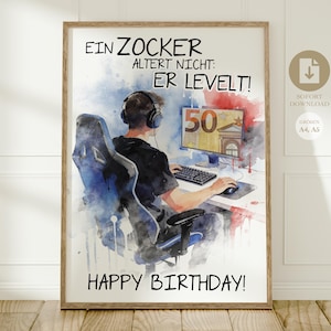 Könnte beinhalten: Aquarell-Druck eines Gamers am Computer mit Kopfhörern und der Zahl 50 auf dem Bildschirm. Der Text lautet "EIN ZOCKER ALTERT NICHT: ER LEVELT! HAPPY BIRTHDAY!" in Schwarz. Der Druck ist in einem Holzrahmen.