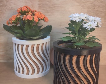 Flower pot set, plant pot "Pläntpott." spiral design with cork, made from sustainable materials including outer pot, inner pot, saucer