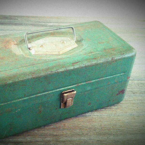 Tool Box Vintage Victor Tool Box Green