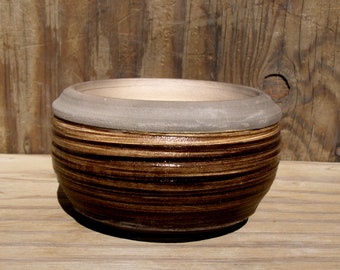 Small Handmade Planter With Drainage Hole  4 1/2  x 2 3/4  inches    27 -04