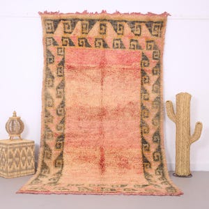 Vintage Boujaad Rug 5 x 9 FT - Vintage moroccan rug - Moroccan rug - Old moroccan rug - Berber wool rug - handmade rug - Vintage home decor
