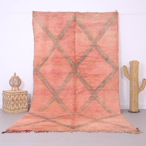 Vintage moroccan rug 5.7 x 10.6 ft - Moroccan rug - Old moroccan rug - Wool rug - Handmade rug - Berber rug - Home decor vintage - Peach rug