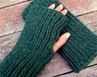 Mens Fingerless Gloves KNITTING PATTERN Chunky Yarn Gift for Him Boyfriend Gift for Dad Easy Knit Glove Pattern Digital Download /DARA