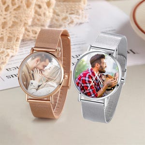 Reloj personalizado para mujer, con foto y texto personalizados, correa de oro rosa, ideal como regalo para mujer, para mamá o para un cumpleaños.