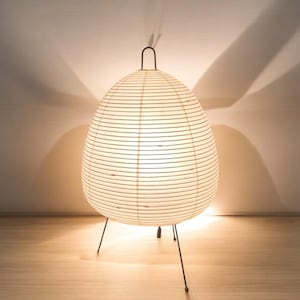 Lampada con paralume in carta di riso giapponese / Elegante lampada da scrivania, decorazione unica per la camera da letto / Lampada da terra giapponese / Decorazione giapponese / Regalo perfetto per lei