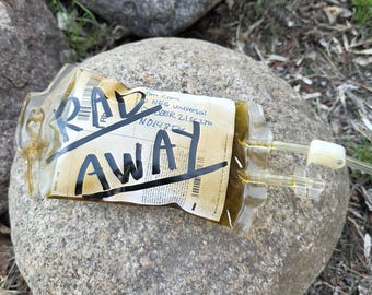 RadAway inspirado en Fallout: accesorio de cosplay hecho a mano