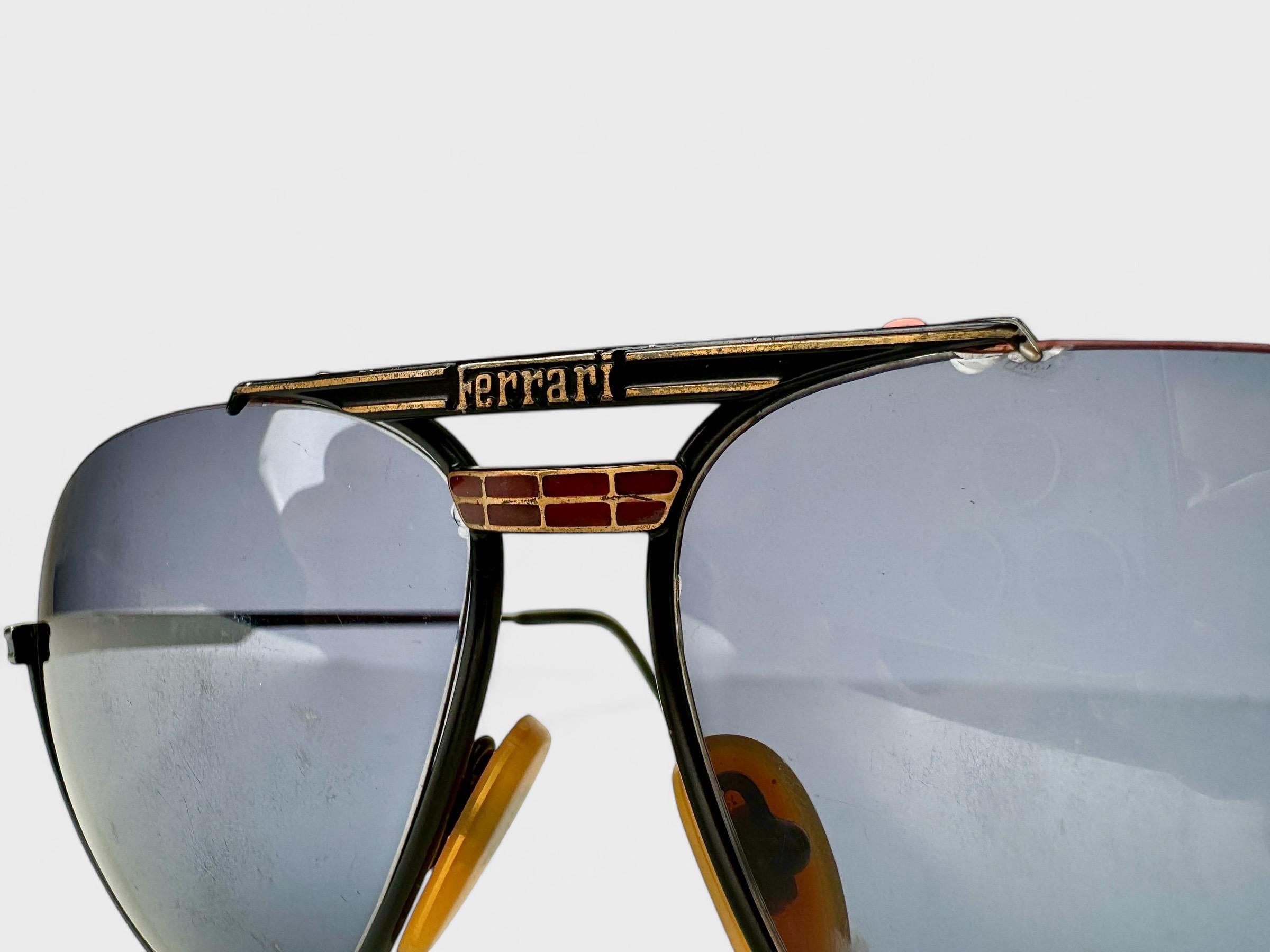 Lunettes De Soleil Ferrari Formula F2 Années 80 - Vintage - Monture Noire - Occasion