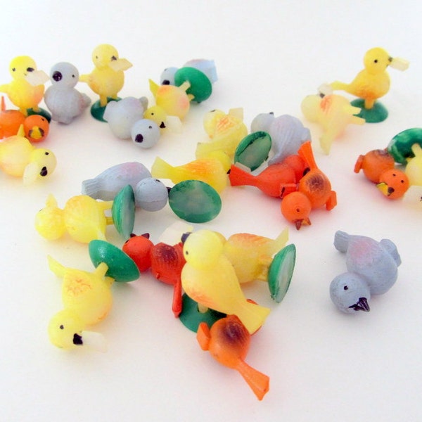 Vintage Plastic Easter Birds Set of 25